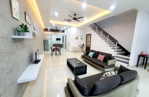 Taman Impian House | MODERN STYLISH 2STOREY HOUSE 8PAX@ALMA NEAR JUSCO