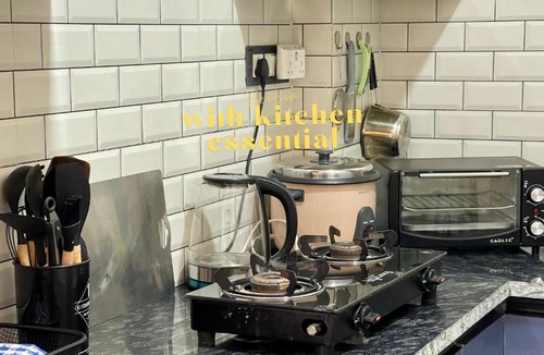Sainik Farm Apartment | Modern1BHK near saket metro, Select City Walk, Max Hospital