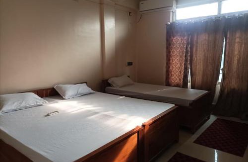 Nagaon Hotel | Monikanchan lodge