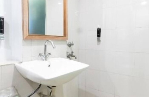 DLF Phase 3 Hotel | Moon Residency