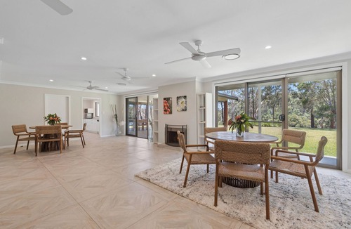 Moonee Beach House | Moonee Stayz – House - Where Moonee estuary meets the ocean