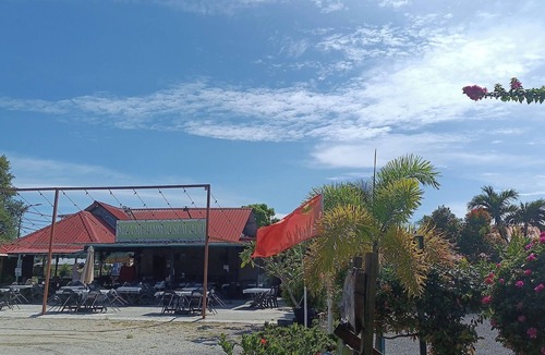 Lubok Buaya Hotel | Motel Aurora Damai