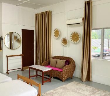 Si Rusa Hotel | Motel Pantai Cahaya