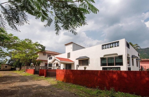 Lonavala House | Mountain Mist 2bhk by Palette | Jacuzzi | Lonavala