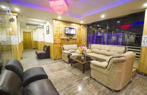 Bhagsu Nag House | Mountain Mount view # triund track 2 km#Free Parking-cricket stadium 8 km-Mcleodganj 2 km