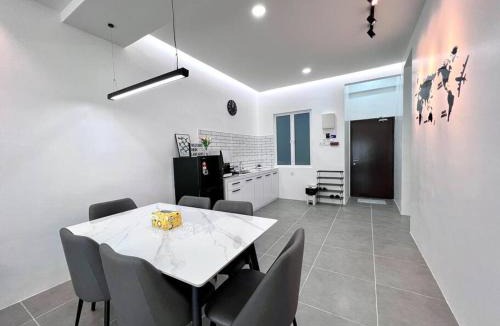 Kampung Pokok Asam Apartment | Mountain View 605