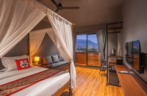 Tungarli Hotel | Moustache Hostel Lonavala