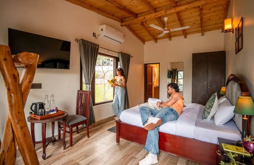Naukuchiyatal Hotel | Moustache Select Naukuchiatal By the Lake