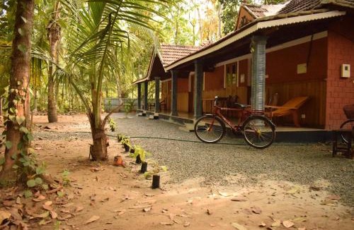 Munroe Island House | Mundro Green Land Heritage Villa by VOYE HOMES