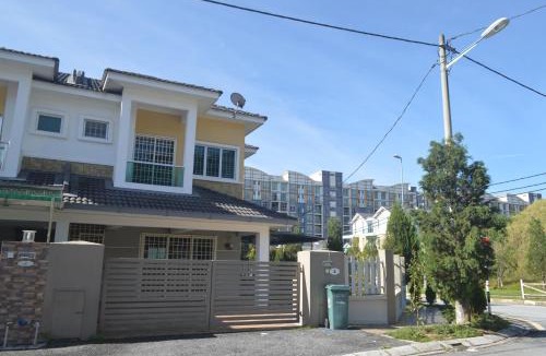 Tanah Rata House | My Home N2 @ Golden Hills Night Market