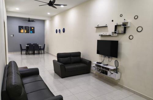 Sitiawan House | My Homestay Sitiawan - Astronaut Space House 8 Pax