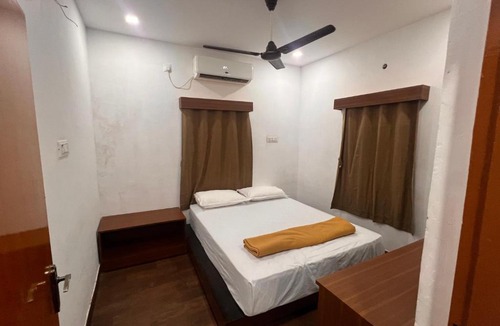 Mylapore Tiruvallikk Apartment | MyCasa Spacious Condo Suites, Kitchen, Free Parking, Alwarpet - Teynampet