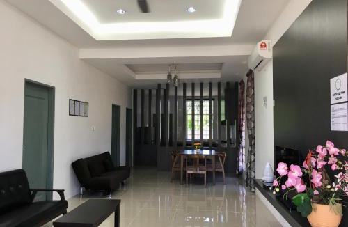 Labuan House | MyHome Ganggarak
