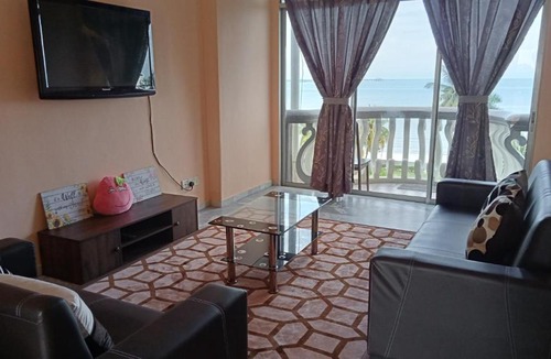 Taman Tanjung Apartment | Nadine's Homestay Glory Beach Resort Port Dickson