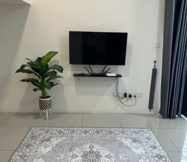 Ijok House | Nadira Musllim Homestay Puncak Alam - Close to UiTM