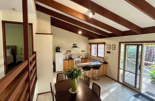 Eildon House | Namastayz is surrounded by mountains, 700m from pondage, Lake Eildon 5min drive