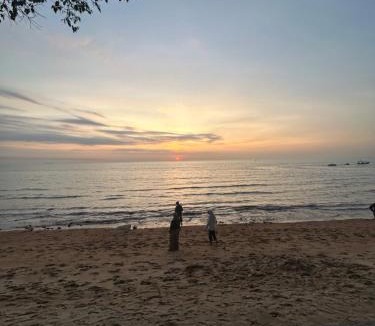 Tanjung Tanah Merah Apartment | Nat's Seri Bulan beach, pool home @teluk kemang