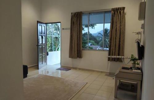 Kuala Tahan House | National Park Belebar Studio - Kuala Tahan