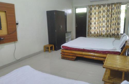 Dindori Hotel | Natraj hotel rooms and restaurant