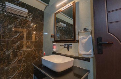 Naina Range Hotel | Nature Drops, Pangot