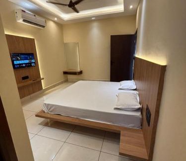 Rawatsar Hotel | Nest Inn Hotel & Restaurant