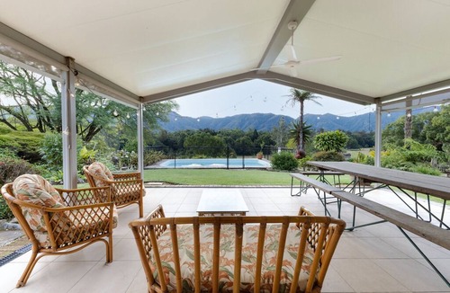Gleniffer House | Never Never Cottage