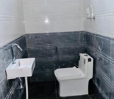 Shri Madhopur Hotel | New hotel Arjun place, Reengus