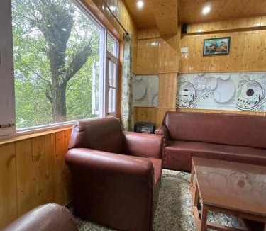 Srinagar Hotel | New kashmir inn
