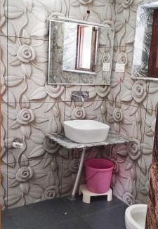 Dal Lake House | New Pine Guest House