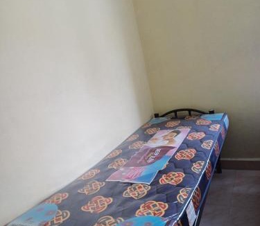 Ambattur Hostel | New Sri Balaji Gents Hostel Men's PG