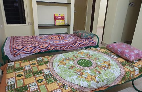 Ambattur Hostel | New Sri Balaji Gents Hostel Men's PG
