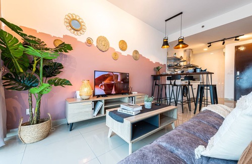Shah Alam Apartment | New Studio Trefoil Setia City. FREE Parking
