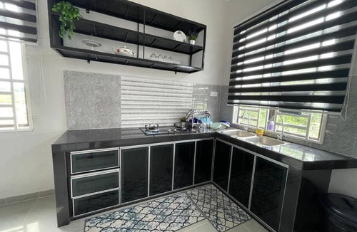 Wakaf Bharu House | Nice bungalow with view of paddy fields