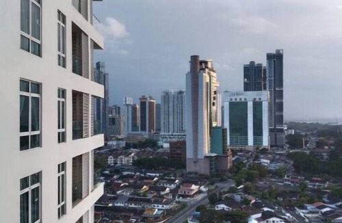 Taman Abad Apartment | Nice Holiday Home@KSL D'Esplanade, JB 9-11pax 2312