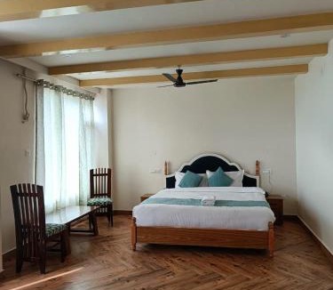 Mohal Hotel | Night Inn Paradise