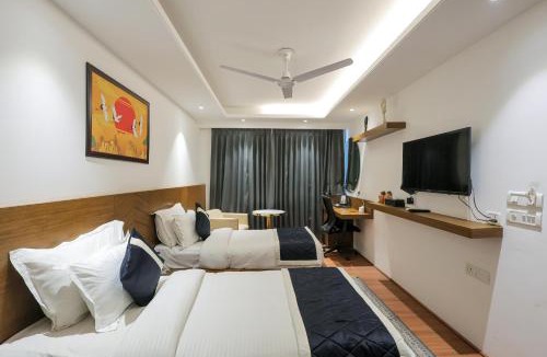 Sector 39 Hotel | Nikko Premier - Near Medanta Hospital