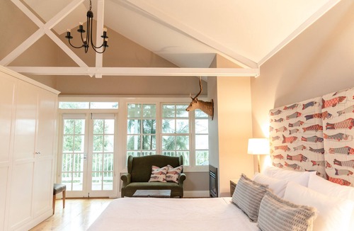 Killimicat Hotel | Nimbo Fork Lodge