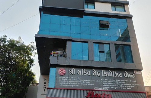 Surat Apartment | Nirrtul Sapphire Studio Apartment Specious Cozy & Quite