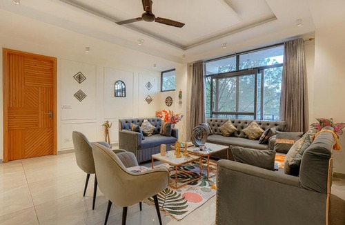 Kumarhatti Apartment | Nirvana By Nest Kasauli 2 BHK Luxury Apartment Rooftop Cafe Free Parking