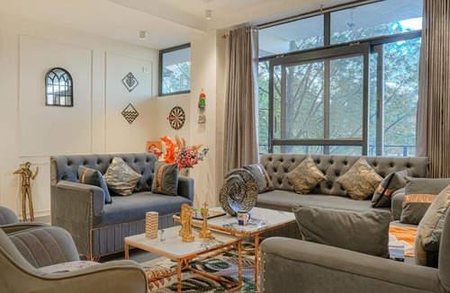 Kumarhatti Apartment | Nirvana By Nest Kasauli 2 BHK Luxury Apartment Rooftop Cafe Free Parking