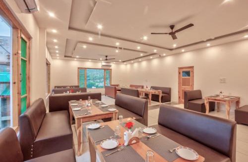 Bhuntar Hotel | NKM Stays