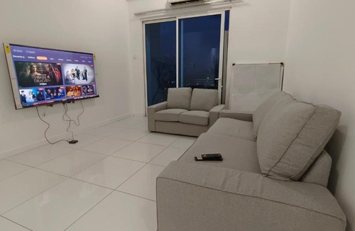 Bandar Puchong Jaya Apartment | No 17 The Sten Puchong IOI Mall