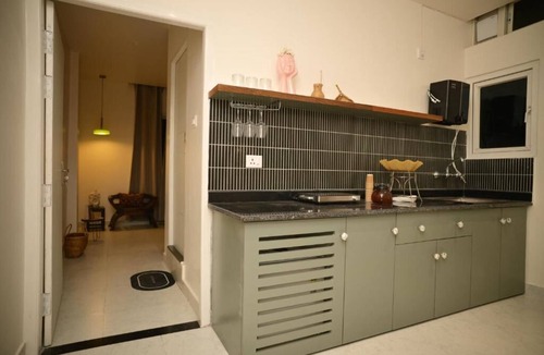 Jorhat Bed & Breakfast | Noi Homes