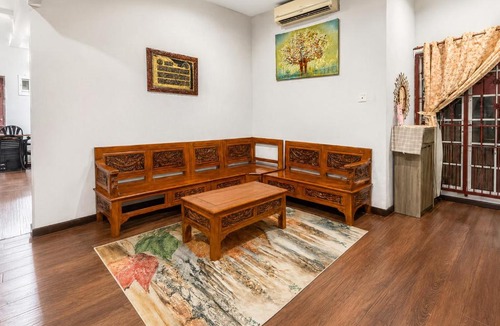 Penampang House | Nonamanis Guest House Putatan
