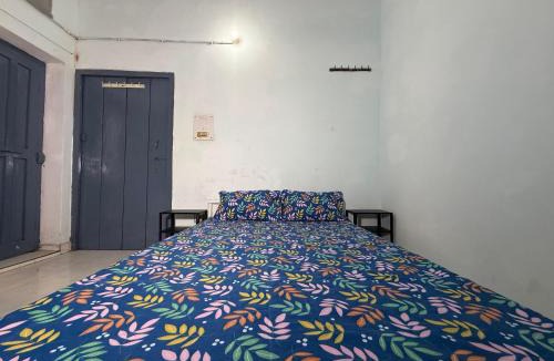 Mahanagar Hostel | Nook Coliving Male Only