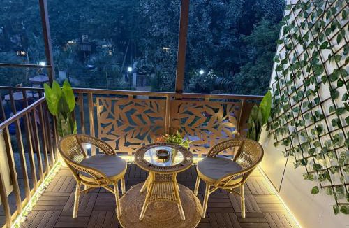 Sushant Lok Apartment | Noor by Saanjh, 1BHK Serviced Apartment, Boho Balcony, Golf Course Road, Sector 43