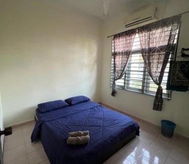 Kampung Gong Datok House | Novahaus4 Homestay Gong badak