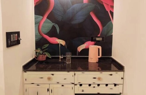 Gurugram Apartment | Oasis in Gurgaon | Private Room with Jacuzzi