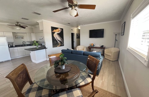 Marathon Resort | Ocean - 2Bed/2Bath Sleeps 4 on marina property - 1 Bedroom Option available.