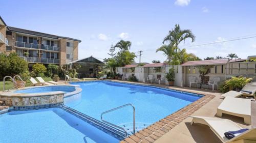 Coffs Harbour Resort | Ocean Parade 6 - Affordable, Pool, Spa, Beach, BBQ